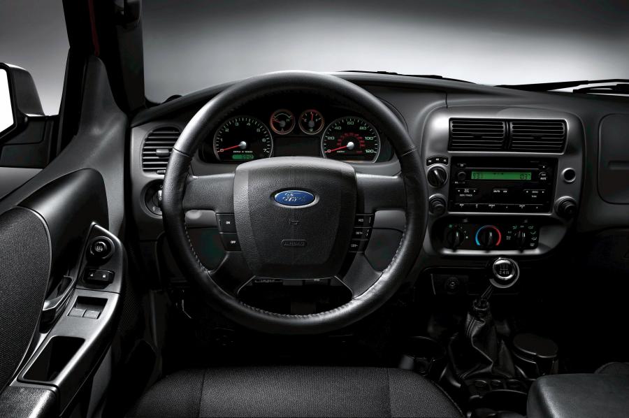  Ford Ranger America 2006 года  (фото 17 из 43)